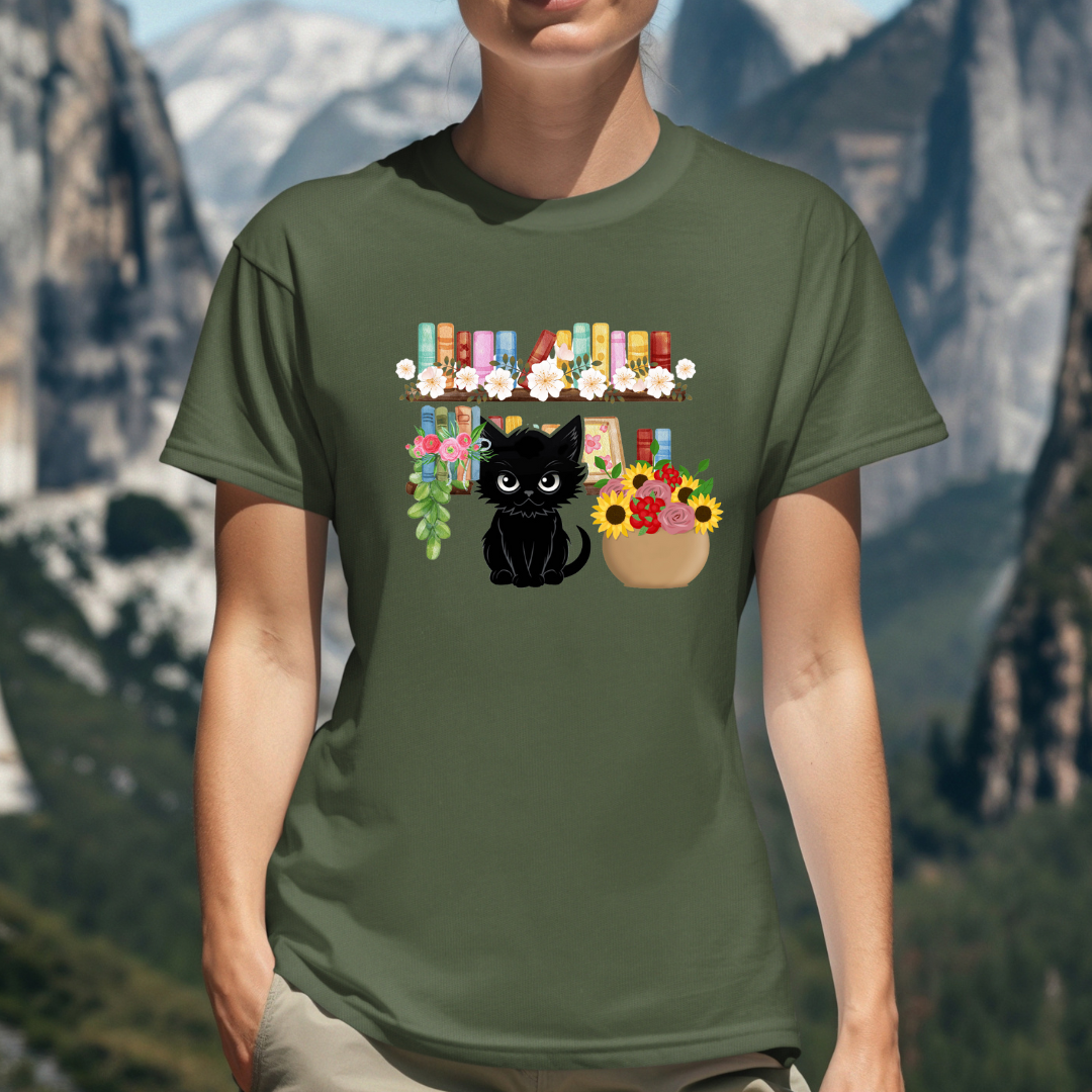 Books kitten T-Shirt